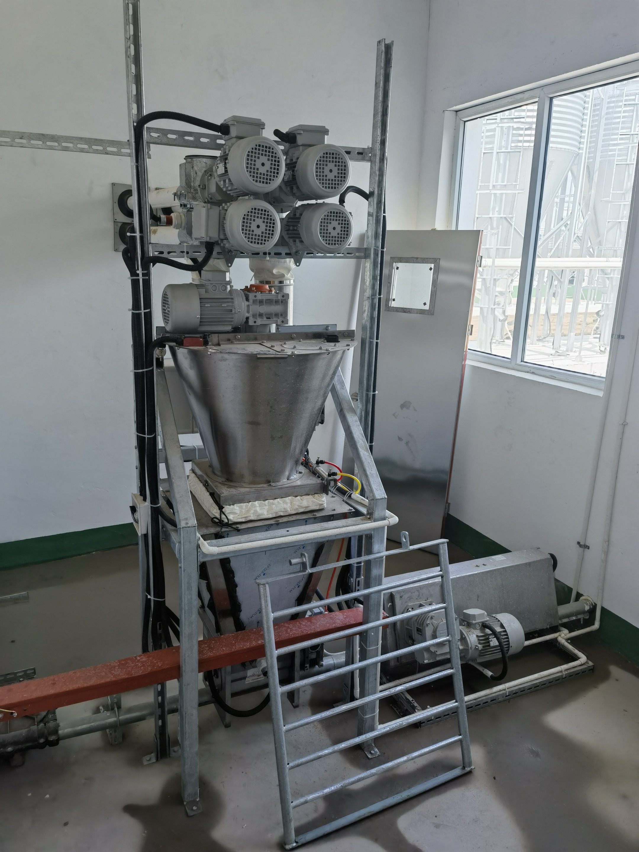 精準(zhǔn)攪拌站